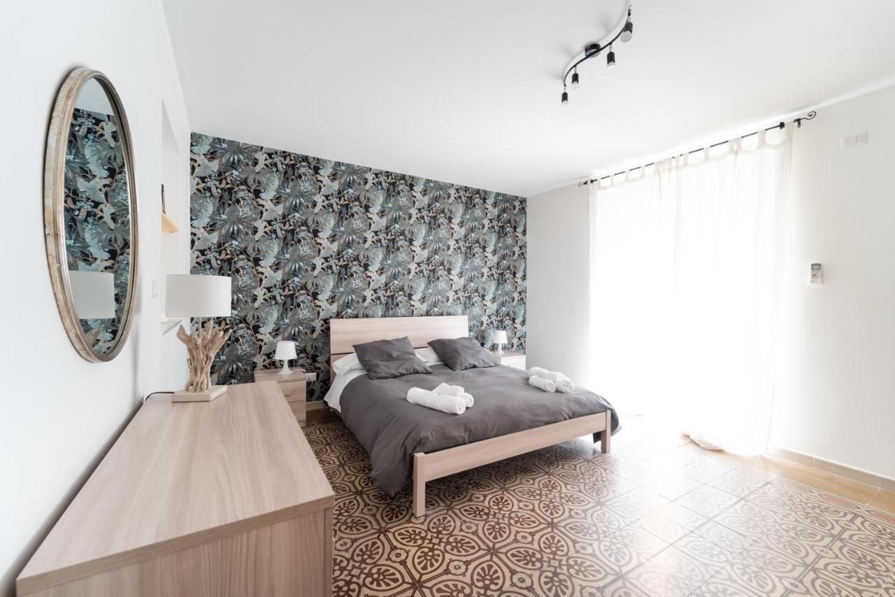 Historic Center Apartment - Catania Stays Exterior photo